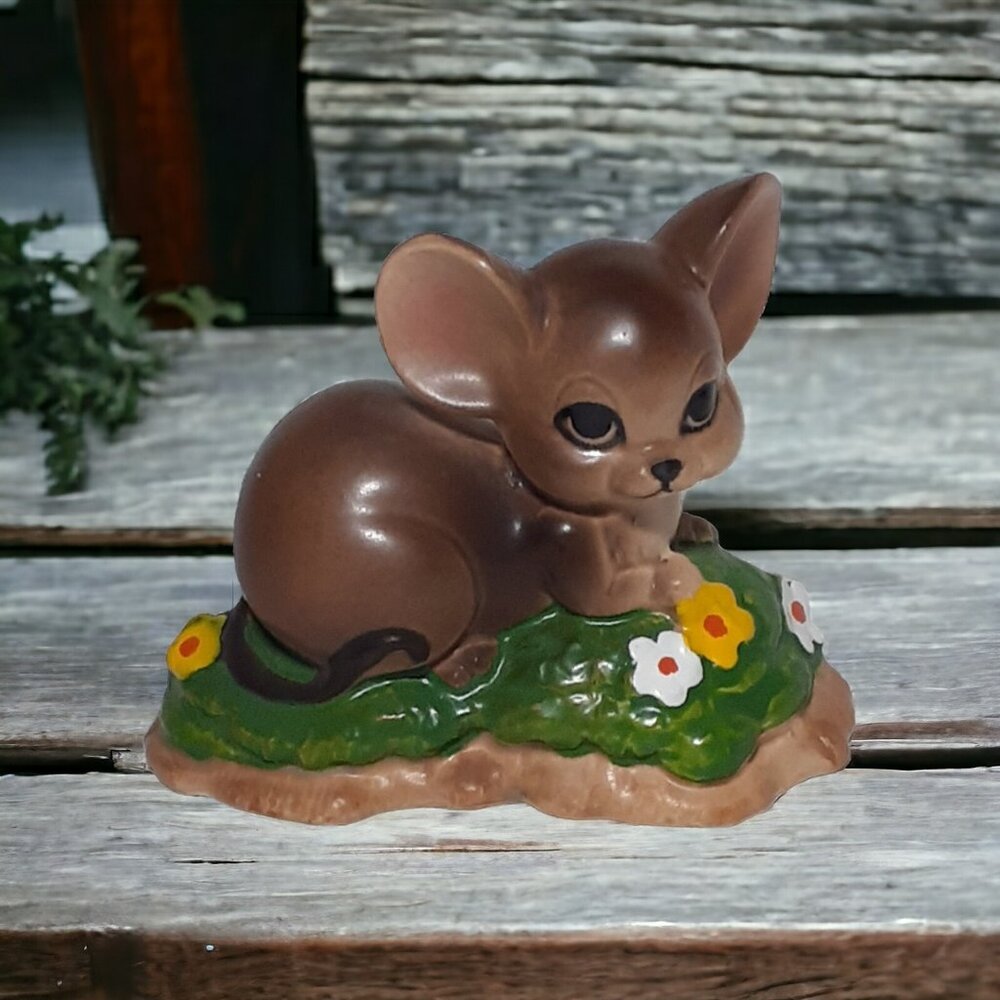 Vintage Big Eyed Brown Mouse Sitting On Grass and Flowers 3" x 2.5"